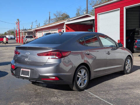 2020 Hyundai Elantra