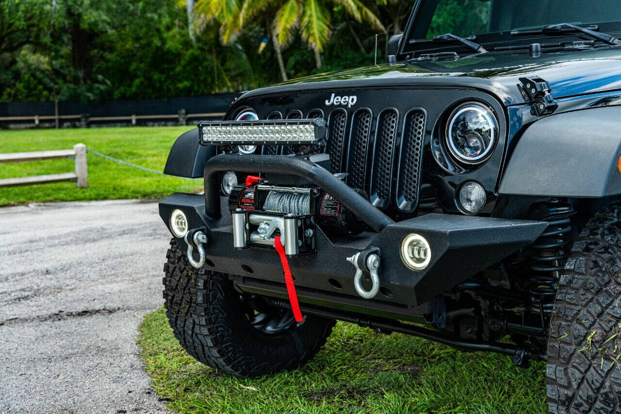 2015 JEEP Wrangler SUV / Crossover - $25,999