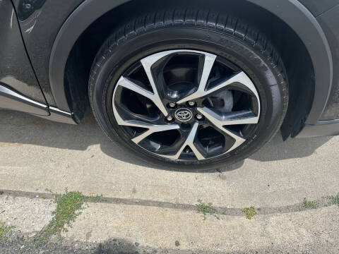 2018 Toyota C-HR XLE Premium