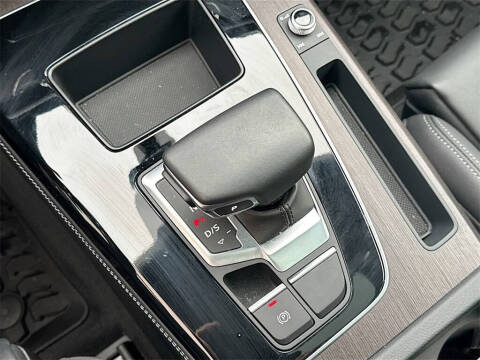 2025 Audi Q5 quattro S line Prem Plus 45 TFSI