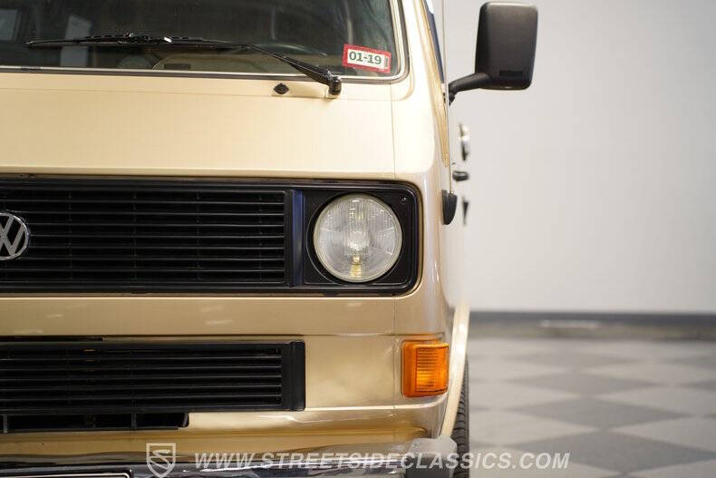1982 Volkswagen Vanagon Camper