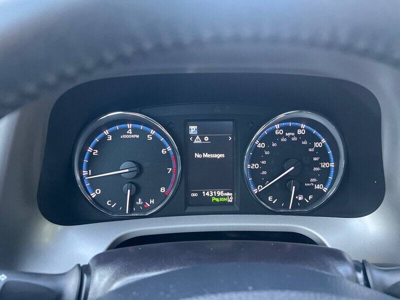 2017 Toyota RAV4 Platinum