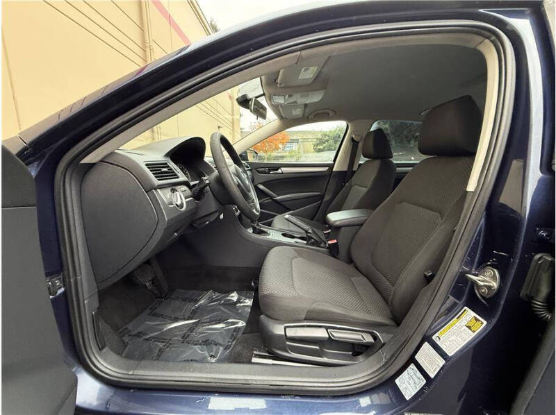 2015 Volkswagen Passat