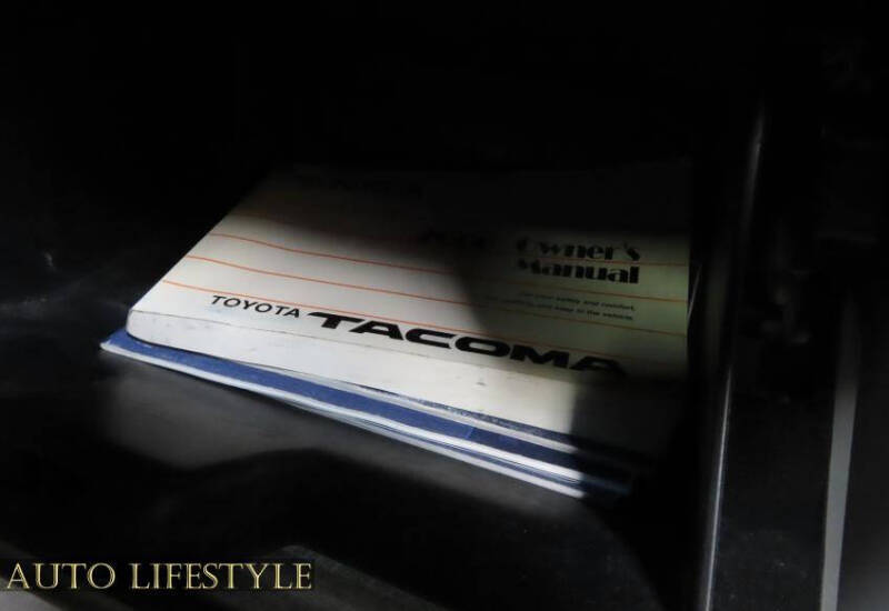 2006 Toyota Tacoma X-Runner V6