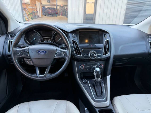 2017 Ford Focus Titanium