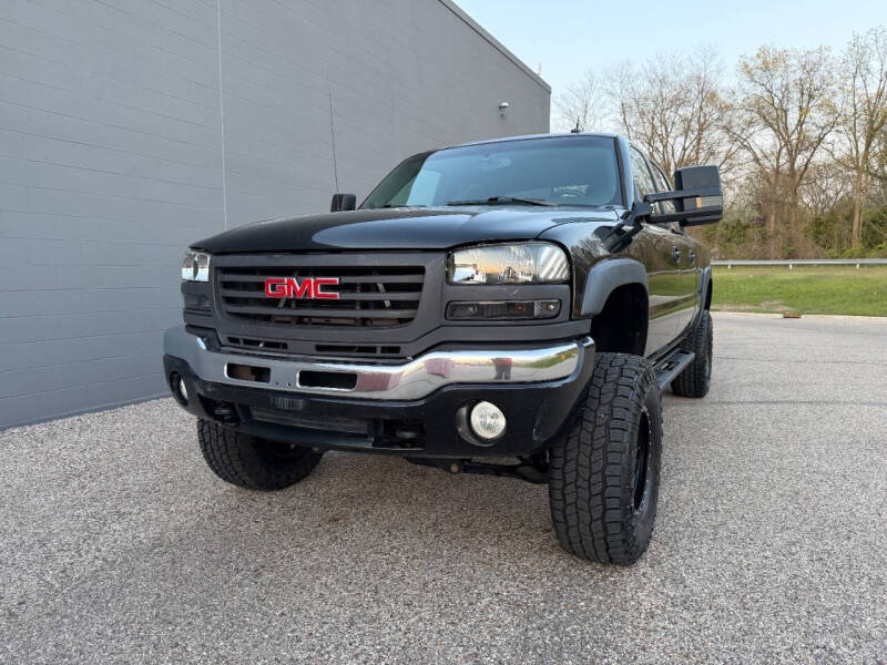 2004 GMC Sierra 2500HD SLT