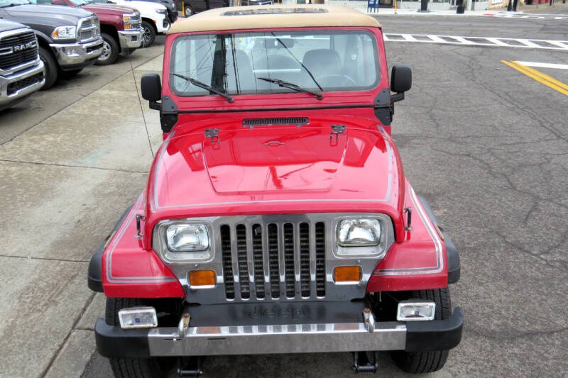 1987 Jeep Wrangler Laredo