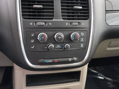 2018 Dodge Grand Caravan SE