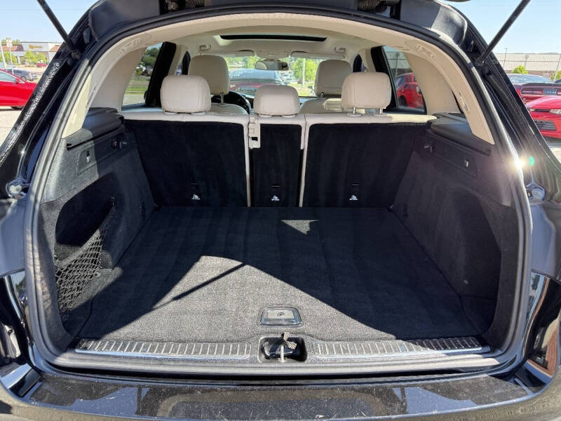 2018 Mercedes-Benz GLC GLC 300