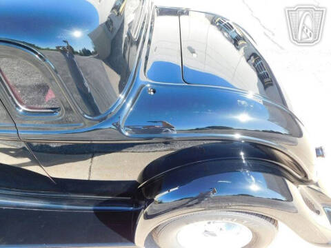 1933 Plymouth Coupe