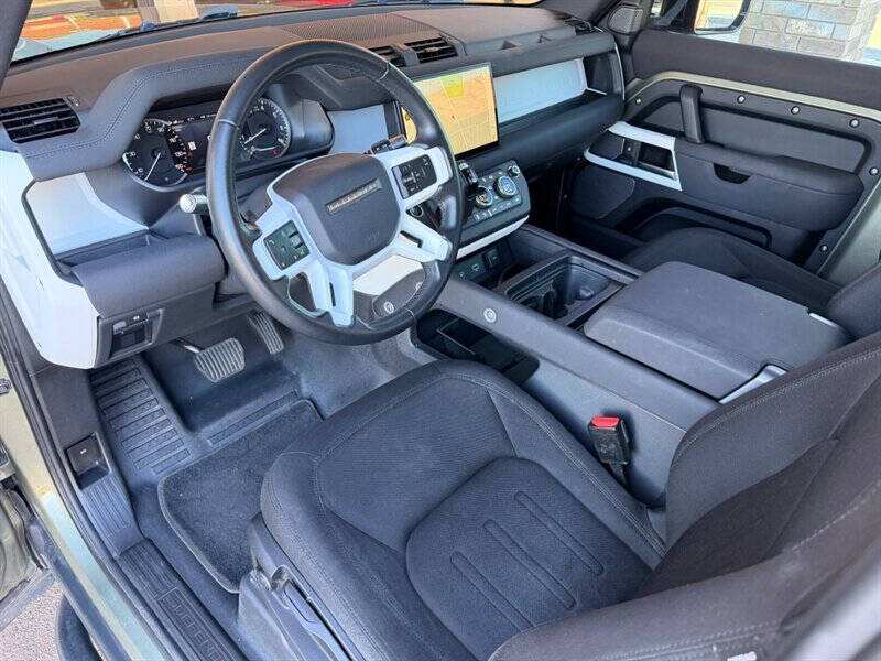 2022 Land Rover Defender 90 Standard