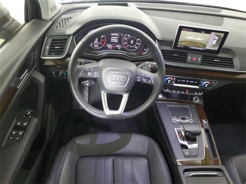 2019 Audi Q5 quattro Prestige 45 TFSI