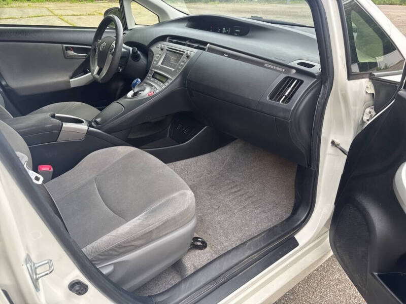 2012 Toyota Prius Plug-in Hybrid