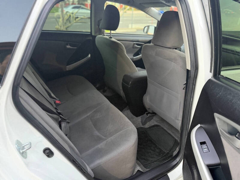 2013 Toyota Prius Two