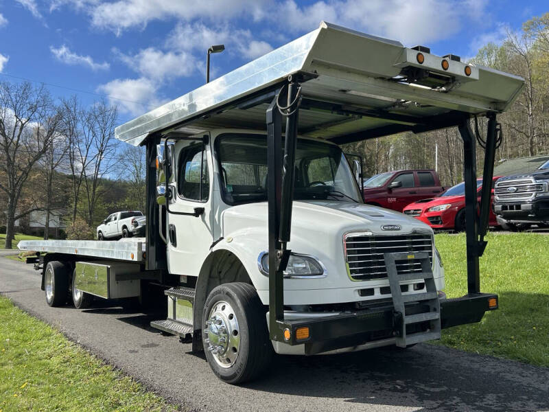 2019 Freightliner Business class M2