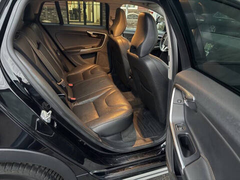 2017 Volvo V60 Cross Country T5 Premier