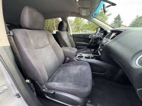 2014 Nissan Pathfinder SV