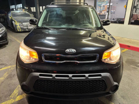 2014 Kia Soul +