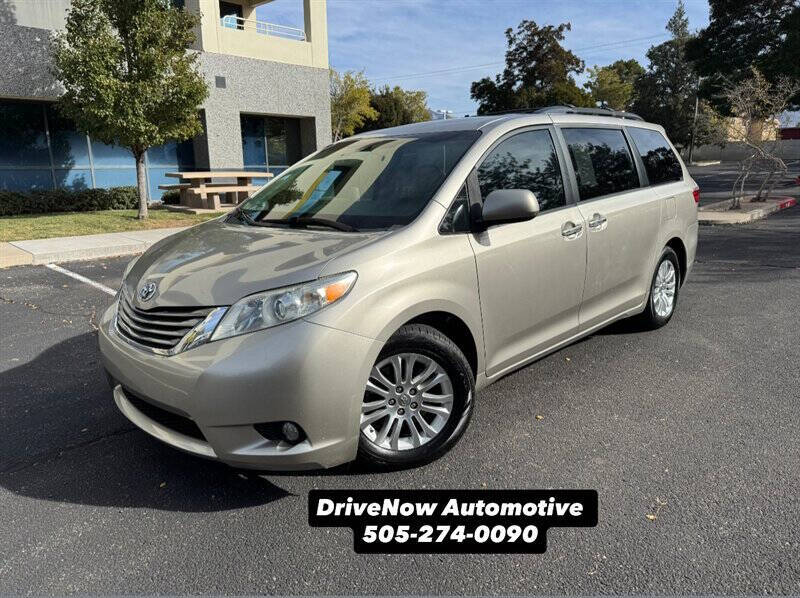2015 Toyota Sienna XLE 8-Passenger