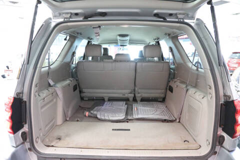 2002 Toyota Sequoia SR5