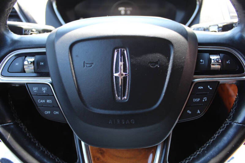 2019 Lincoln Nautilus Reserve