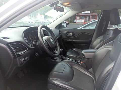 2019 Jeep Cherokee Altitude