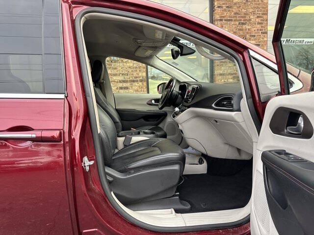 2019 Chrysler Pacifica Touring L