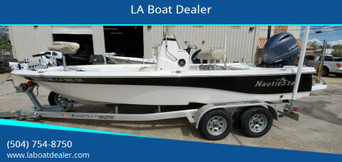 2018 NauticStar 215 XTS