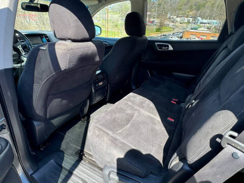 2016 Nissan Pathfinder S