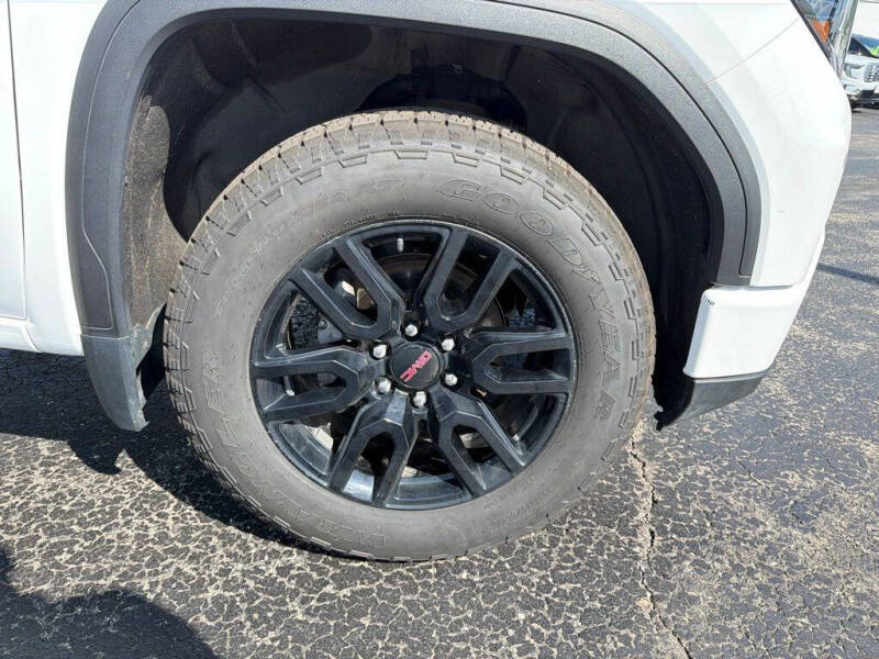 2024 GMC Sierra 1500 Elevation Standard