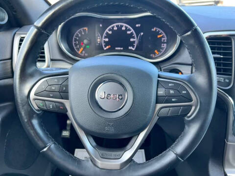 2020 Jeep Grand Cherokee Laredo