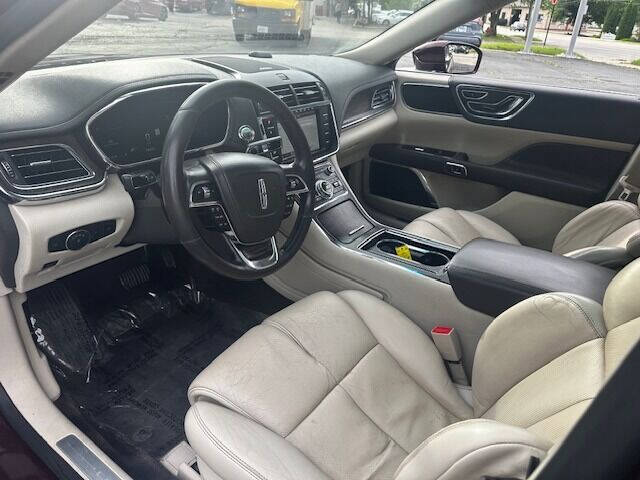 2017 Lincoln Continental Select