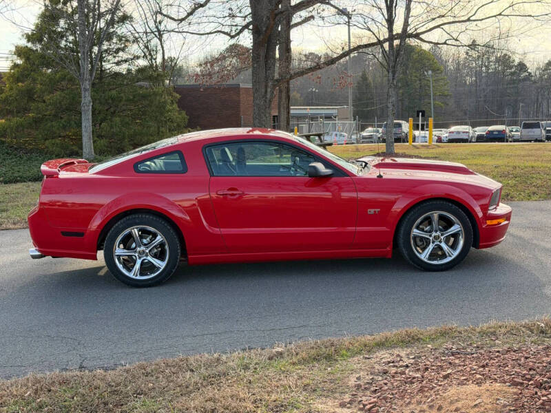2006 Ford Mustang GT Deluxe