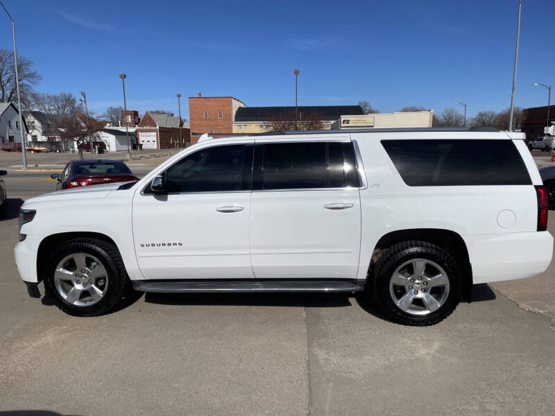 2016 Chevrolet Suburban LTZ