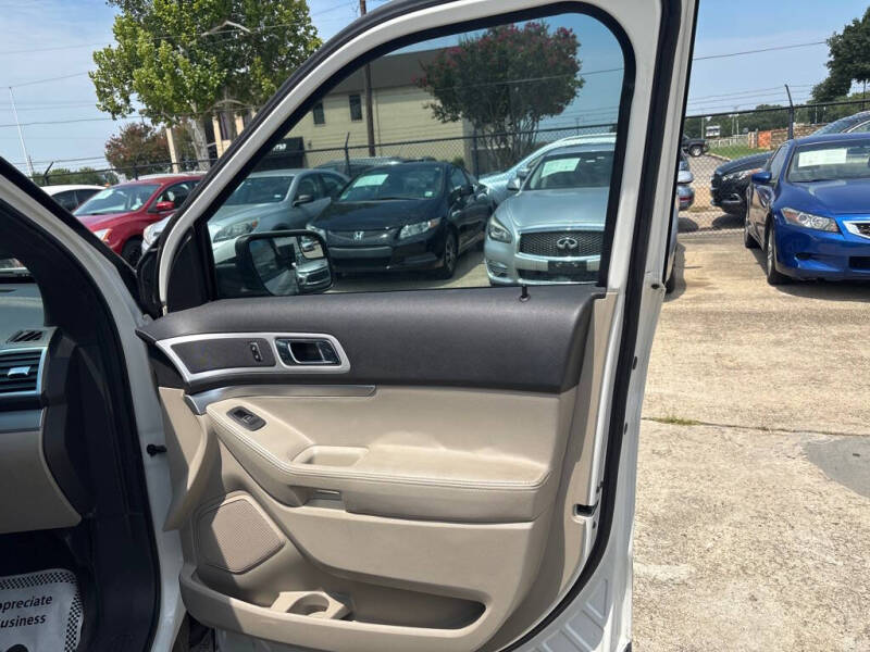 2011 Ford Explorer XLT