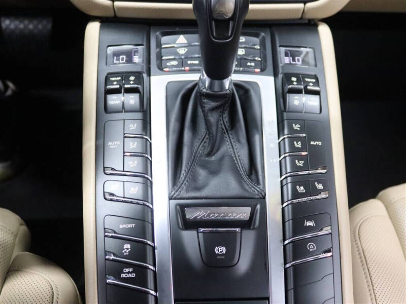 2020 Porsche Macan S