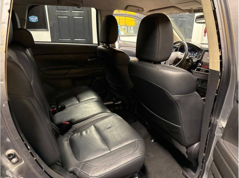 2020 Mitsubishi Outlander