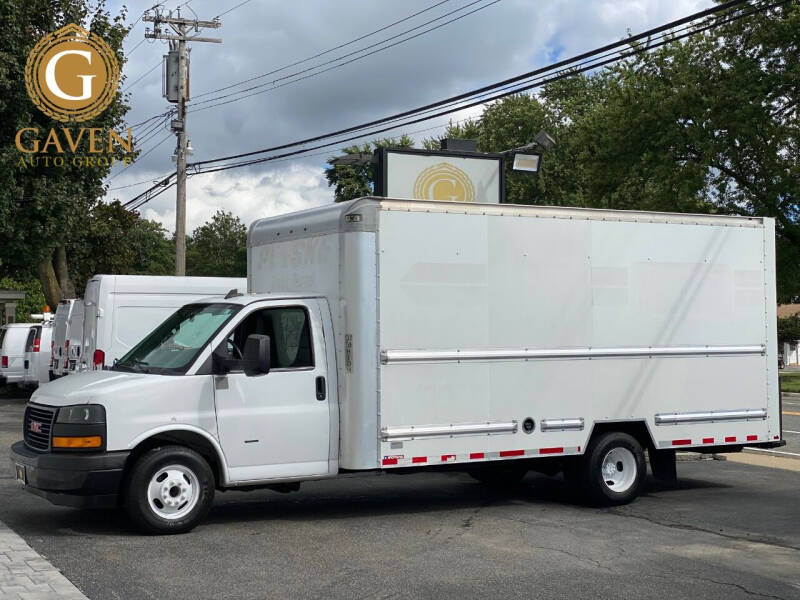 2018 GMC Savana for sale at Gaven Commercial Truck Center in Kenvil NJ