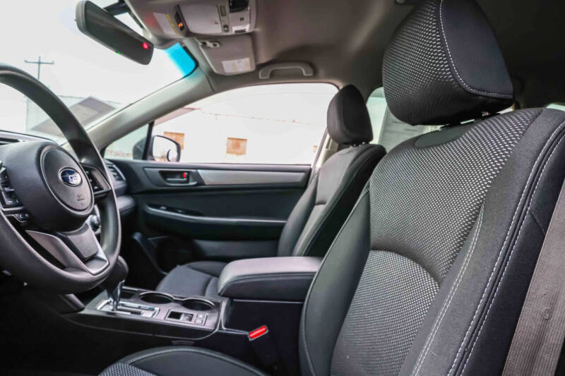 2019 Subaru Outback 2.5i