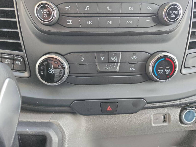 2025 Ford Transit 250