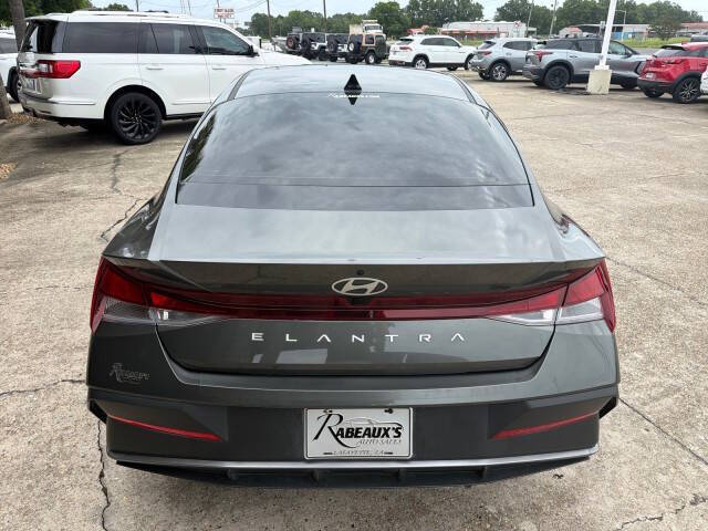 2024 Hyundai Elantra SEL