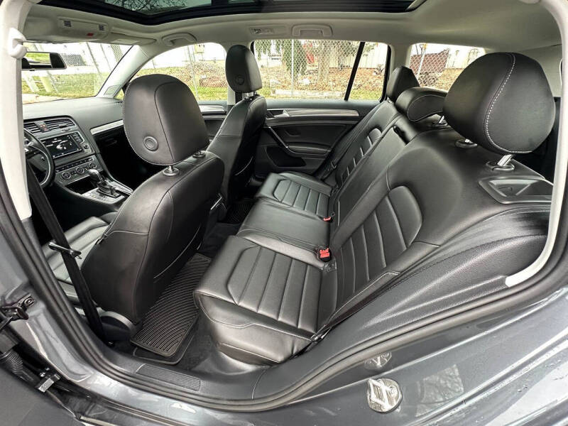 2017 Volkswagen Golf Alltrack TSI SE 4Motion