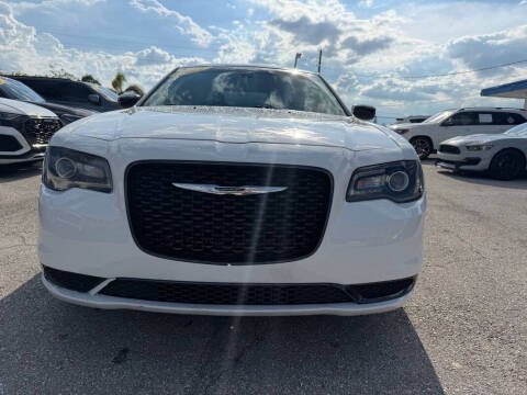 2019 Chrysler 300 Touring