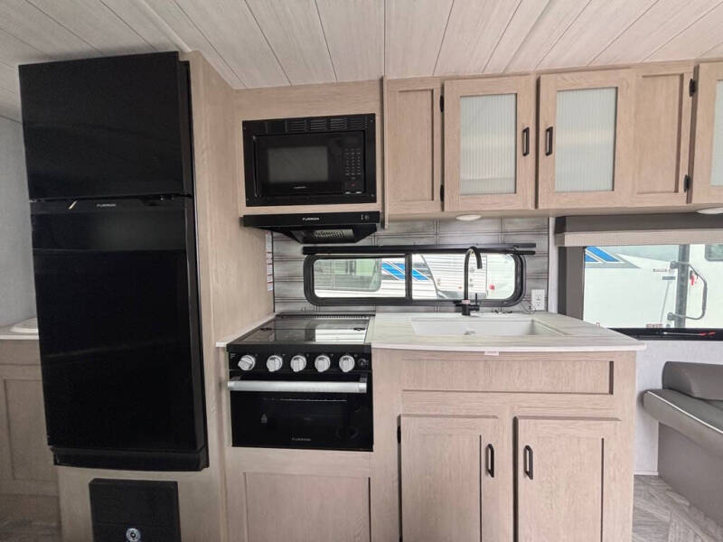 2024 Forest River SALEM CRUISE LI