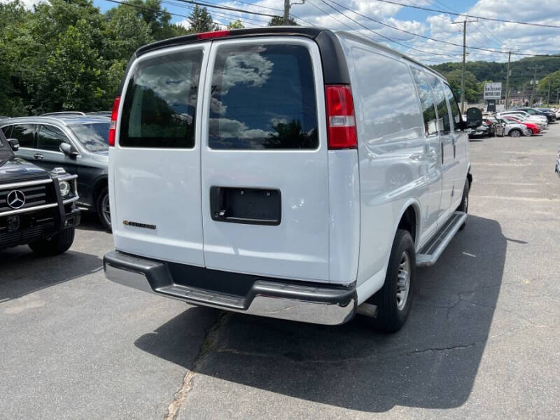 2023 Chevrolet Express 2500