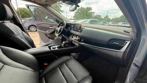2023 Nissan Rogue SL