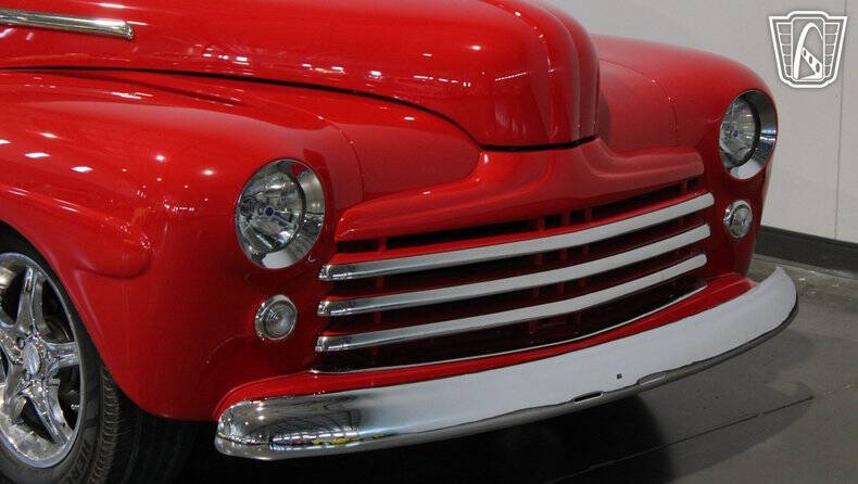 1948 Ford Deluxe