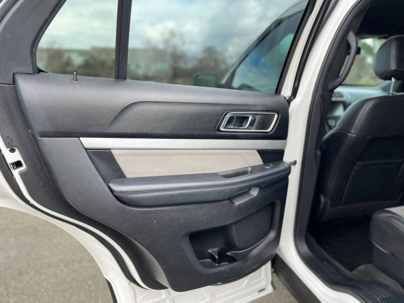2017 Ford Explorer XLT