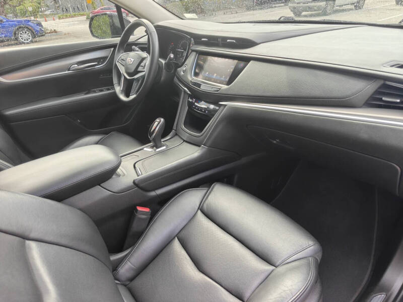 2018 Cadillac XT5 Luxury