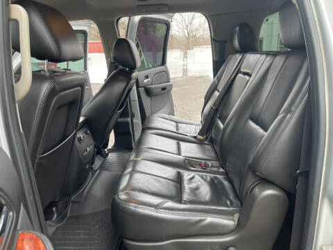 2011 Chevrolet Suburban LT